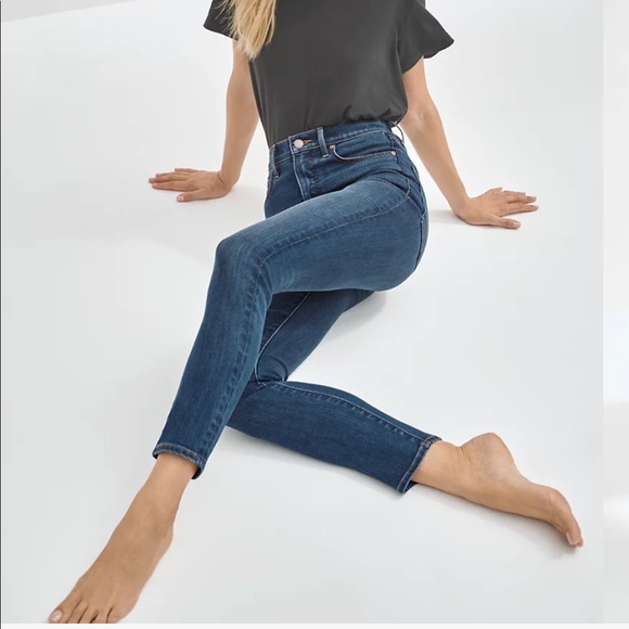 Aritzia Denim Forum Lola high rise skinny denim size 29 - soft and stretchy fit - Picture 4 of 9